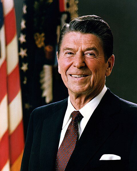 479px-official_portrait_of_president_reagan_1981-5704516