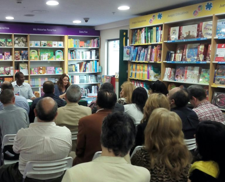 Durante la presentación de La Hermandad de Doña Blanca e1509802265124